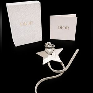DIOR AROUND THE WORLD KEY HOLDER